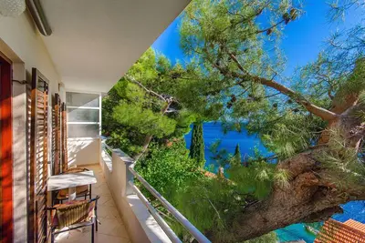 Image de Appartement de deux chambres avec la terrasse et la vue sur le mer Pisak, Omis (A-2802-b)