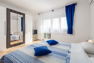 Appartement d'une chambre avec le balcon et la vue sur le mer Klenovica, Novi Vinodolski (A-5575-a)