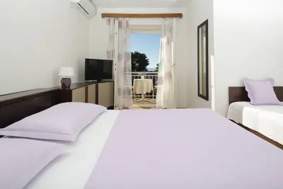 Image de Appartement d'une chambre avec le balcon et la vue sur le mer Podgora, Makarska (A-4332-b)