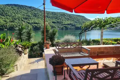 Image de Appartement de quatre chambres prés de la plage Broce, Peljesac (A-13182-a)