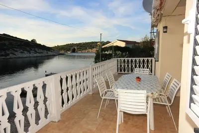 Image de Appartement de trois chambres prés de la plage Baie Rogacic, Vis (A-2460-a)