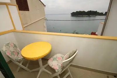 Image de Appartement d'une chambre prés de la plage Preko, Ugljan (A-8515-c)