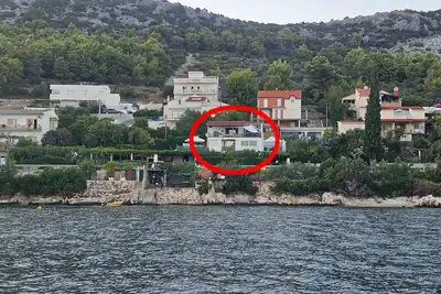 Appartement d'une chambre prés de la plage Seget Vranjica, Trogir (A-7508-a)