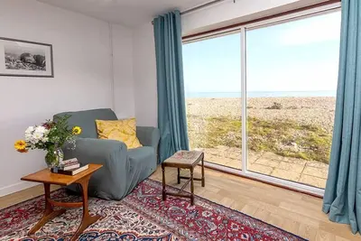 Image de Cottage Marie, Pagham - un bungalow qui peut accueillir 4 personnes dans 2 chambres