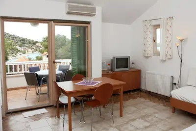 Image de Appartement d'une chambre avec la terrasse et la vue sur le mer Razanj, Rogoznica (A-4265-c)
