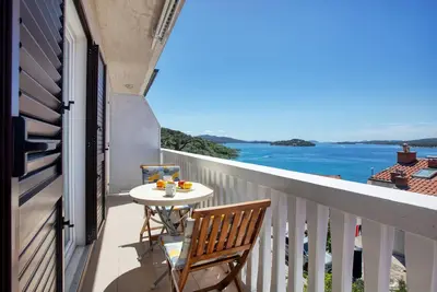 Image de Appartement d'une chambre avec le balcon et la vue sur le mer Tisno, Murter (A-812-c)
