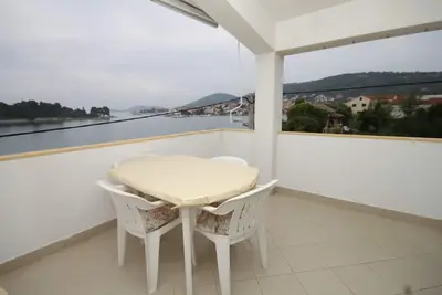 Image de Appartement d'une chambre prés de la plage Preko, Ugljan (A-8515-b)
