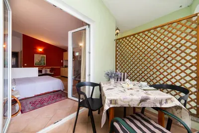 Image de Appartement d'une chambre avec la terrasse Baska Voda, Makarska (A-6707-b)