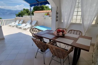 Image de Appartement de deux chambres prés de la plage Postira, Brac (A-706-a)