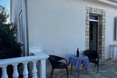 Image de Appartement d'une chambre avec la terrasse Vlasici, Pag (A-4139-b)