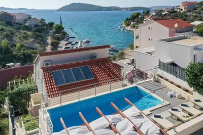 Image de Magnifique maison Ă Kalebova Luka