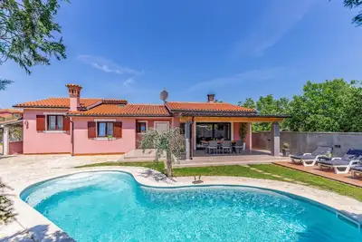 Image de Magnifique maison de 4 chambres Ă .