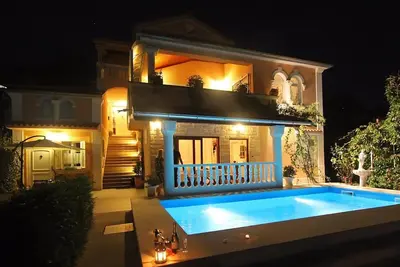 Image de Appartement de vacances avec terrasse et piscine