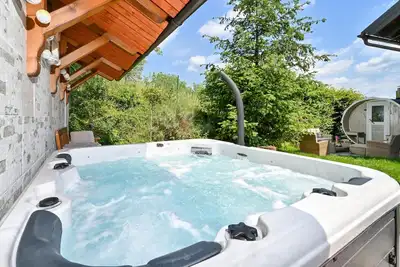 Image de Maison confortable à Zagreb avec sauna