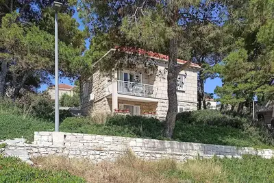 Appartement confortable à Lumbarda avec.
