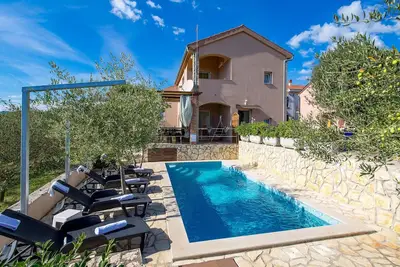 Image de Superbe maison de 5 chambres à Pinezici