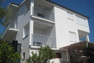 Image de Appartement de vacances 80 m de la plage avec de l'air conditionné