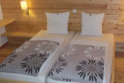 Image de Bio living Hüttenblick Chambre avec cuisine - Bio Bauernhof Mondsee Familie Schafleitner-Kroiß (3