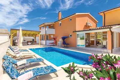 Image de Superbe maison Ă Vodnjan avec jacuzzi