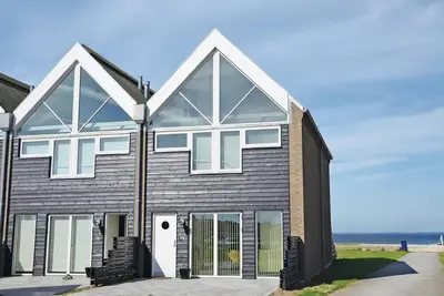 Image de Maison de 3 chambres en bord de mer à.