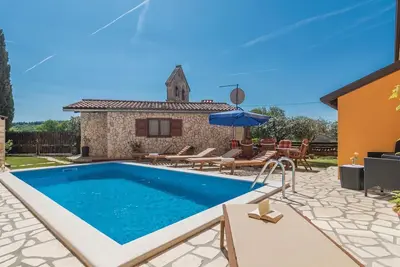 Image de Superbe maison à Visnjan avec WiFi