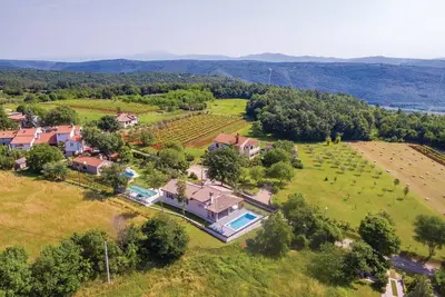Image de Superbe maison de 2 chambres Ă Barban