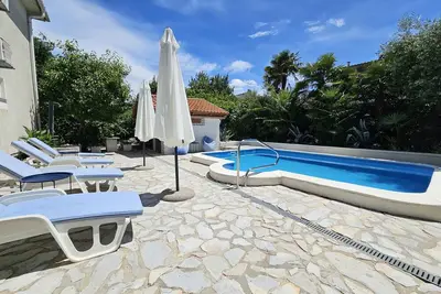 Image de Appartement de vacances avec climatisation et piscine