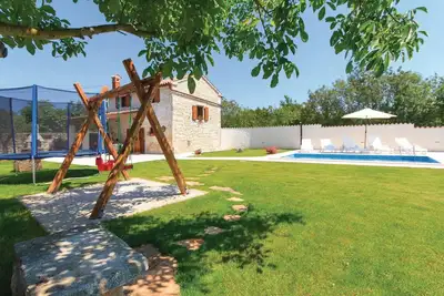 Image de Belle maison Ă Filipana avec WiFi