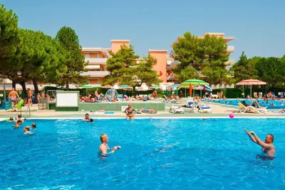 Image de Appartement de vacances avec piscine et climatisation