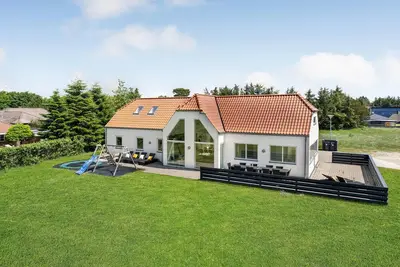 Image de Belle maison à Blåvand avec sauna