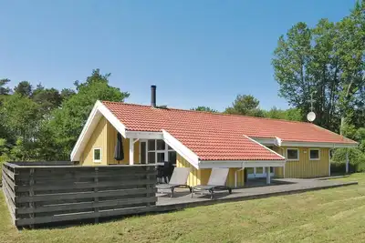 Image de Superbe maison à Aakirkeby avec WiFi