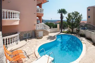 Superbe maison à Vodice avec WiFi