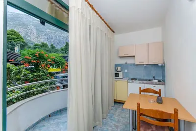 Image de Appartement et Chambres Ivan (45191-A9) - Makarska