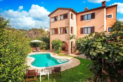 Image de Superbe appartement à Pula avec jacuzzi