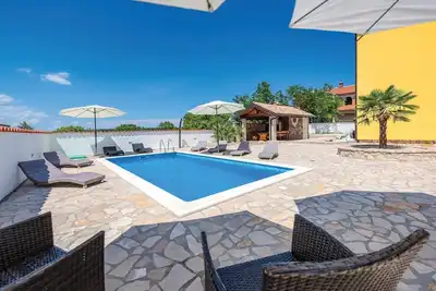 Image de Superbe maison Ă Labin avec WiFi