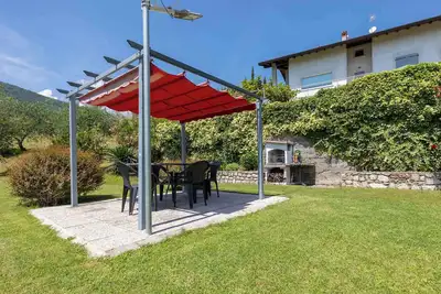 Appartement de vacances avec jardin