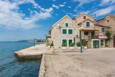 Superbe appartement à Kastel Kambelovac