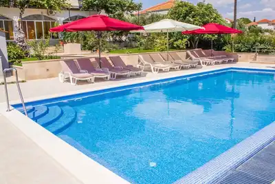 Image de Appartement de vacances avec piscine et 80 m de la plage