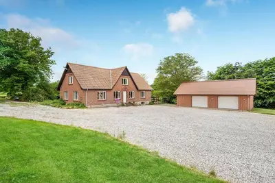 Image de Belle maison de 5 chambres à Grenaa
