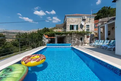 Image de Maison Marinka (47301-K1) - Zrnovnica (Split)