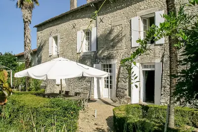 Image de Logis de Chenevière