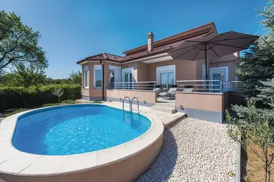 Image de Superbe maison de 3 chambres Ă Badanj