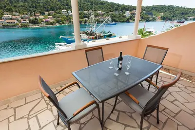 Image de Appartement de vacances avec vue sur la mer et terrasse éloigné de la plage de 50 m