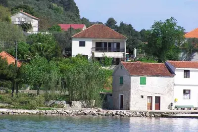 Image de Appartement de vacances avec grande terrasse et vue sur la mer