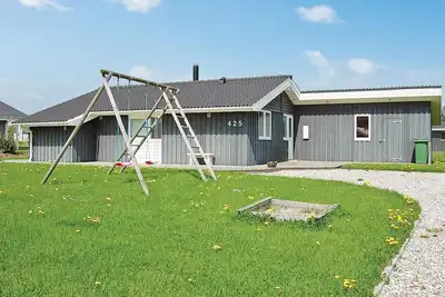 Image de Belle maison à Juelsminde avec WiFi