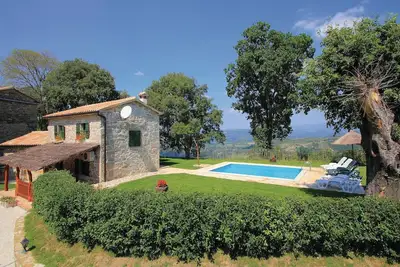 Image de Superbe maison Ă Frki avec WiFi