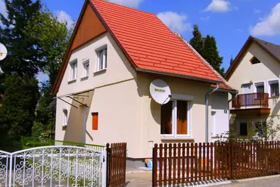 Image de Maison de vacances à seulement 150 m des thermes.