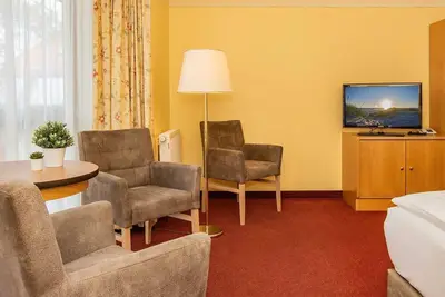 Image de Chambre double 5 # avec baie vitrée - HOTELgarni Nussbaumhof