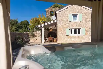 Image de Maison de vacances avec terrasse et barbecue