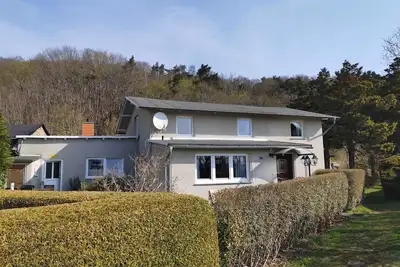 Image de Appartement de vacances avec vue sur le petit Bodden de Jasmund et meubles de jardin